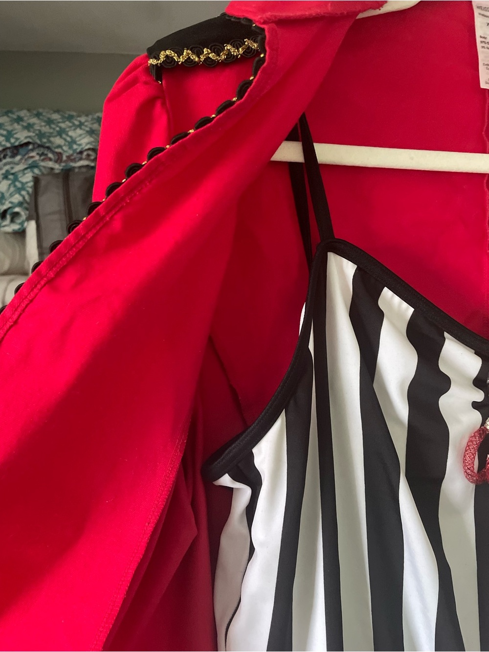Weissman Women’s 2XL Red and Black Ringmaster Style Costume Jacket Dress - Picture 4 of 8